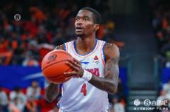 四川外援薩姆納成本賽季得分王，瓊斯未達(dá)出場要求