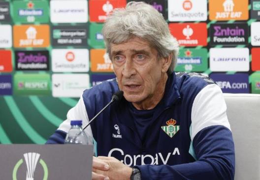 佩萊格里尼：球隊(duì)各位置均有疑問，但對(duì)陣切爾西并非雞蛋碰石頭