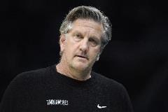 芬奇：希望翻盤但今晚戰(zhàn)術顯然無效