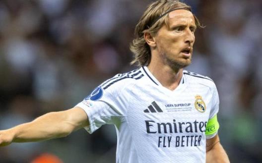 莫德里奇新東家曝光！雙向奔赴引期待，重磅轉(zhuǎn)會(huì)即將誕生