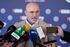 德拉富恩特：力爭兩奪歐國聯(lián)冠軍 亞馬爾有望斬獲金球獎(jiǎng)