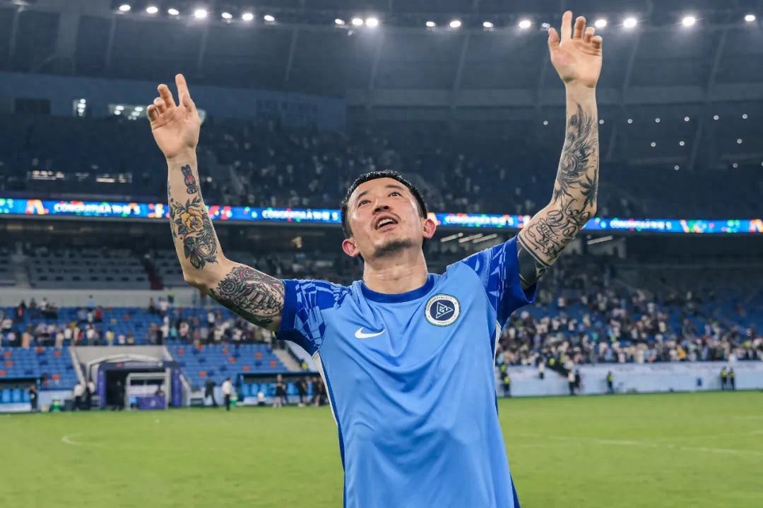 姜至鵬：20年還踢不完，我的關(guān)節(jié)全隊(duì)最健康