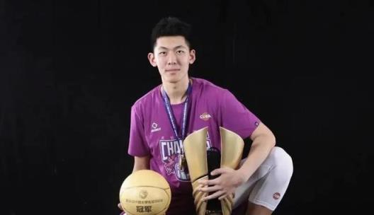 韓德君接班人現(xiàn)身！20分鐘26+15，兩大隱患成關鍵阻礙