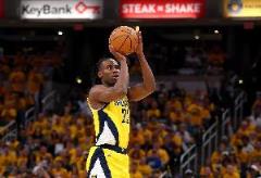 帶傷出戰(zhàn)！內(nèi)史密斯高效輸出16分2搶斷正負(fù)值+20全場最佳