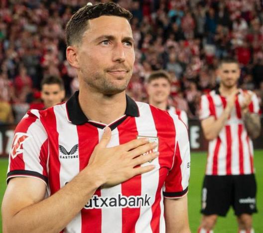 德馬科斯：在圣馬梅斯5萬多名球迷的掌聲中退役，感到非常榮幸