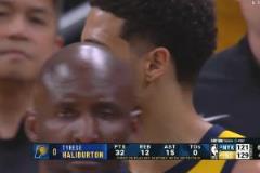 哈利伯頓創(chuàng)NBA季后賽歷史紀(jì)錄！30分10板15助零失誤震撼全場！