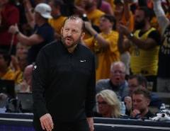 錫伯杜半場(chǎng)換人超頻繁，10人輪換引熱議