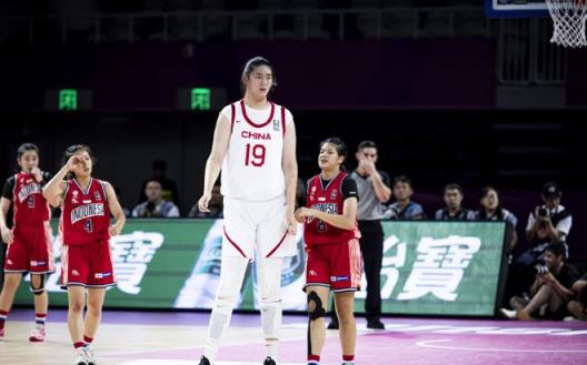 張子宇亞洲杯備戰(zhàn)：專注下肢訓(xùn)練 跳繩加練 李月汝缺陣她扛重任