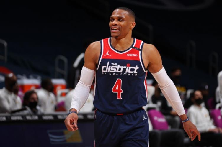 威少在奇才效力多久？一個賽季榮膺三雙王