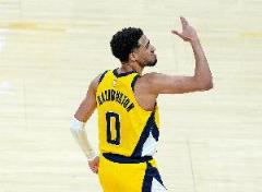 哈利伯頓生涯第11次15+助攻0失誤 距斯托克頓和保羅僅一步之遙