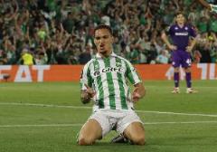 貝蒂斯對(duì)陣英格蘭球隊(duì)?wèi)?zhàn)績(jī)?yōu)?勝1平6負(fù)，唯一勝利來(lái)自對(duì)陣切爾西