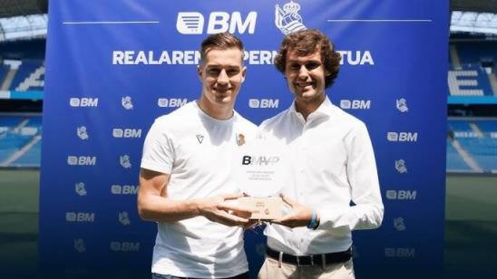 蘇契奇獲皇社隊內(nèi)賽季MVP引球迷憤怒