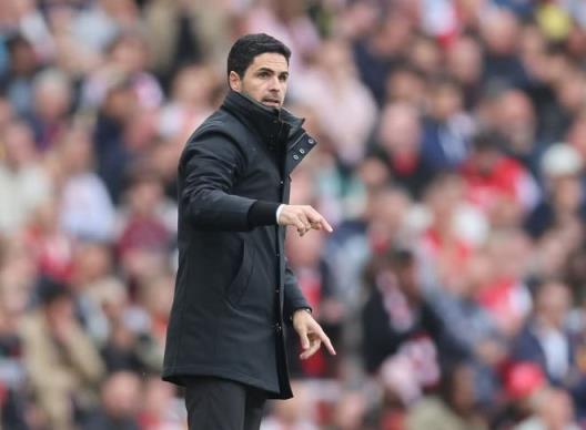 亨利：阿森納和阿爾特塔近三年表現(xiàn)應(yīng)贏得一座獎(jiǎng)杯