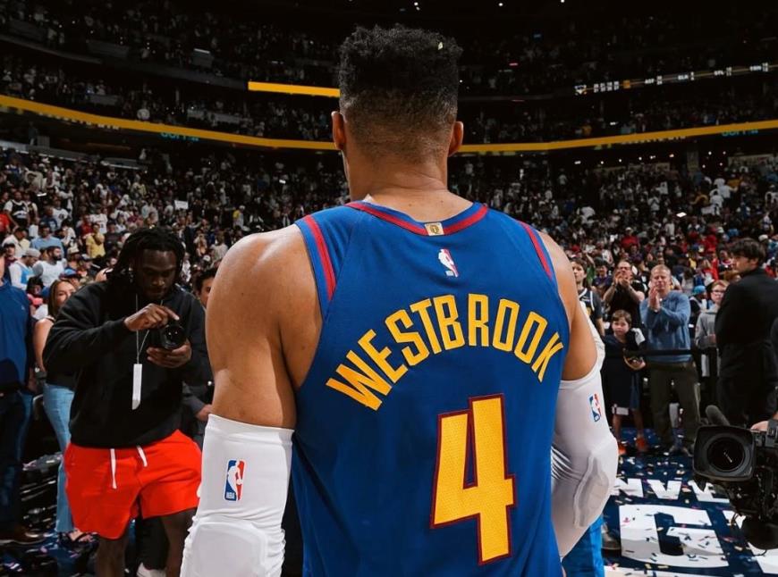 威斯布魯克右手多處韌帶撕裂接受修復(fù)手術(shù)