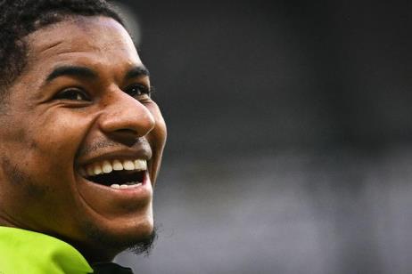 羅馬諾：曼聯(lián)標(biāo)價(jià)四千萬(wàn)歐求購(gòu)拉什福德，巴薩一月已表意