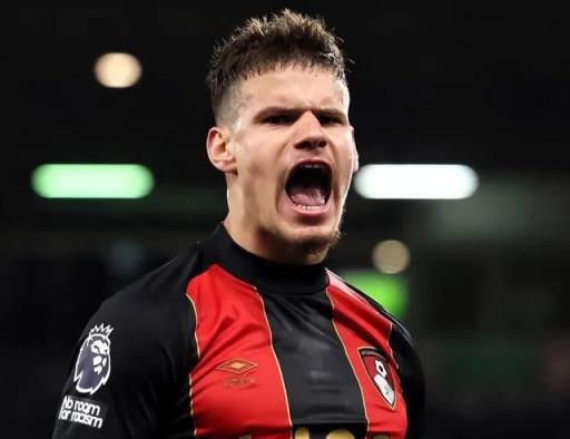 羅伯遜接班人現身！紅軍簽科爾克茲達成個人協議，轉會市場雙殺曼城