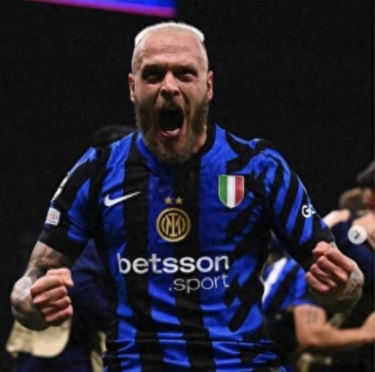 歐冠決賽：兩種奪冠可能！三位金球獎(jiǎng)熱門爭奪戰(zhàn)，姆巴佩或助國米奪冠？