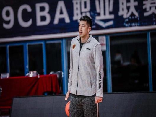 14點(diǎn)57分！山東籃協(xié)緊急決定，4人入選，2大國(guó)手加盟