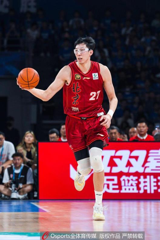 四川隊全運會名單公布 周琦胡金秋孫銘徽領(lǐng)銜趙嘉仁入選