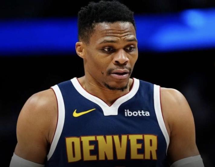 威少確認將接受右手手術治療兩處骨折