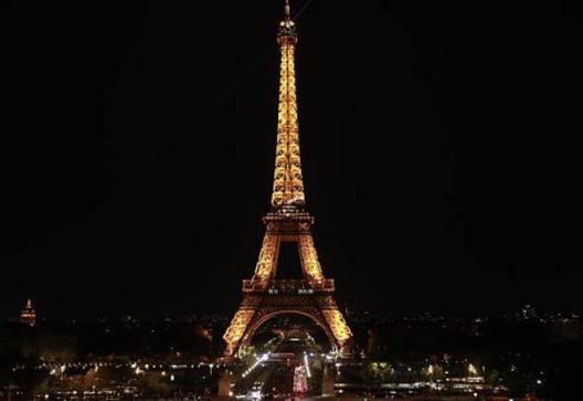 巴黎市長(zhǎng)：PSG球員在歐冠決賽進(jìn)球，埃菲爾鐵塔將點(diǎn)亮