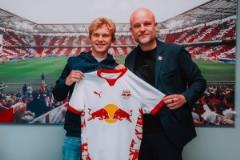 官方：薩爾茨堡紅牛簽約22歲拜仁中場克雷齊希，合同期4年