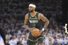 沃克半場5中0正負值-18遭逆轉