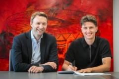 官方：藥廠簽 down 21歲波鴻后衛(wèi)奧爾曼，將外租格拉茨風暴一賽季