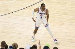 正負(fù)值+25并列最高！杰倫-威廉姆斯高效輸出19分8板5助1斷1帽