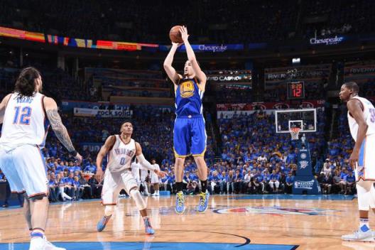 9年前今日：湯普森爆發(fā)11記三分 勇士西決力克雷霆