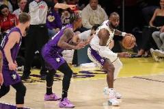 德羅贊：如今多數(shù)球員遠(yuǎn)不如2016年的詹姆斯強(qiáng)大