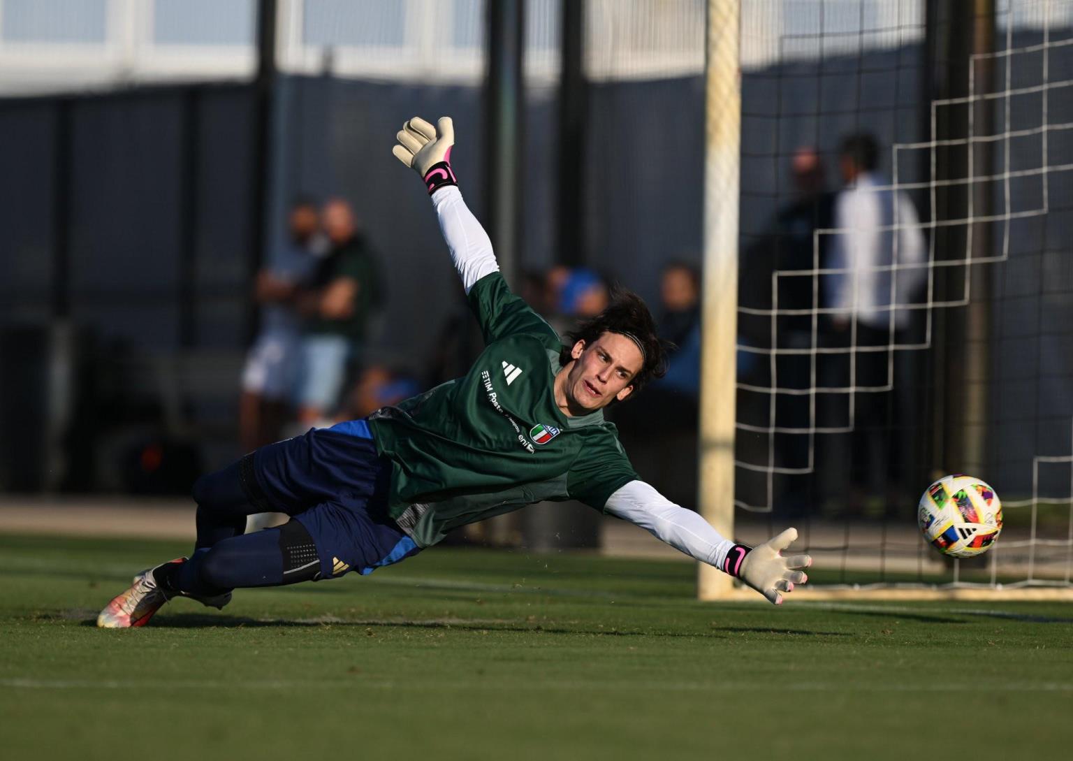 意大利官方：卡爾內塞基遞補入選國家隊，維卡里奧因身體不適缺席