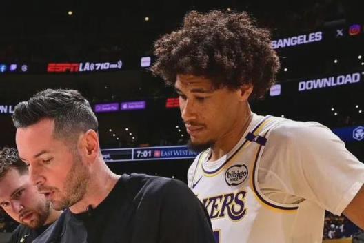 海耶斯不滿湖人戰(zhàn)術(shù)地位，尋求離隊(duì)