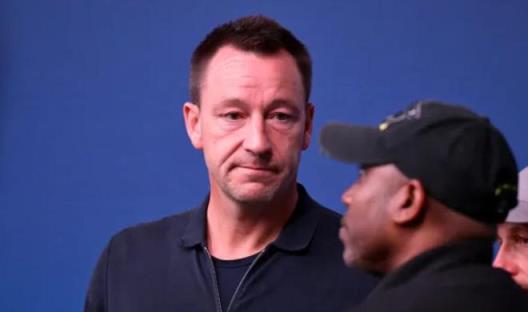 切爾西應(yīng)考慮購買經(jīng)驗豐富的前鋒雅克松