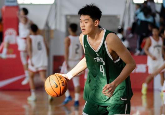 CBA新動態(tài)：王洪澤當選第一高中生，林葳赴歐特訓，劉志軒重返賽場