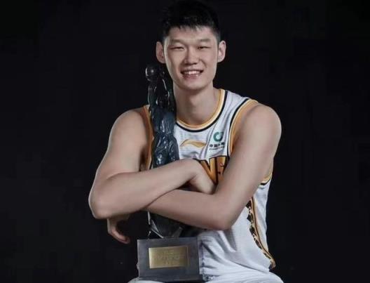 24-25賽季貢獻榜出爐！胡金秋斷崖領先，楊瀚森優(yōu)勢顯著，孫銘徽位列第三！