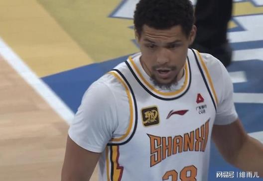 遼粵疆京爭(zhēng)搶！“廣東克星”引多隊(duì)關(guān)注，朱芳雨或出手挖角？