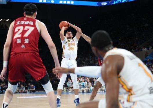 山西外援弗格替代者現(xiàn)身，遼籃或趁機(jī)搶人