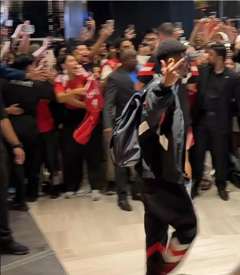 阿馬德：豎中指不是憤怒，是對不尊重的回應(yīng)