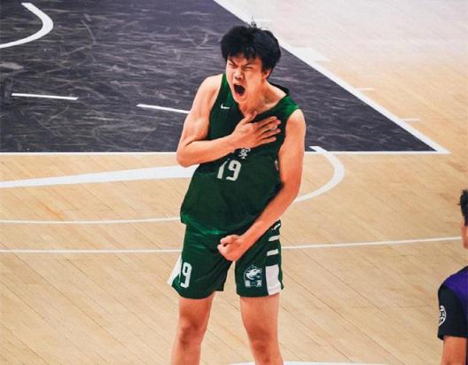 17歲2米13中國(guó)新星崛起，獲4所NCAA名校邀約
