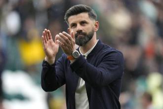 德天空：穆斯利奇接任沙爾克04主帥，合同至2027年