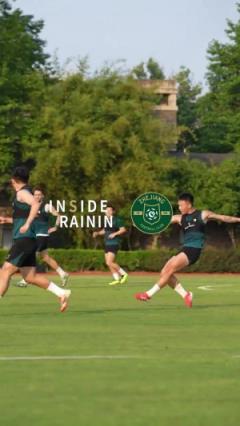 卡內(nèi)達(dá)：休假歸來，大家精神煥發(fā)，充滿活力