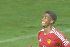 一個(gè)17一個(gè)19！曼聯(lián)雙星閃耀，馬丁與海文今晨破門