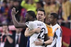 呂迪格澄清國家德比染紅事件：扔的是繃帶非冰袋，承認(rèn)犯錯