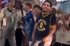 美媒調(diào)侃：尼克斯球迷場外暴打哈利伯頓，視頻不能P？