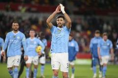 官方：曼城球員魯本-迪亞斯與女隊球員托馬斯獲PFA社區(qū)冠軍獎