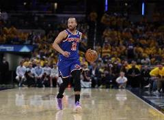 尼克斯隊史季后賽單場30+5+5排名：布倫森與弗雷澤并列第一，尤因居次席