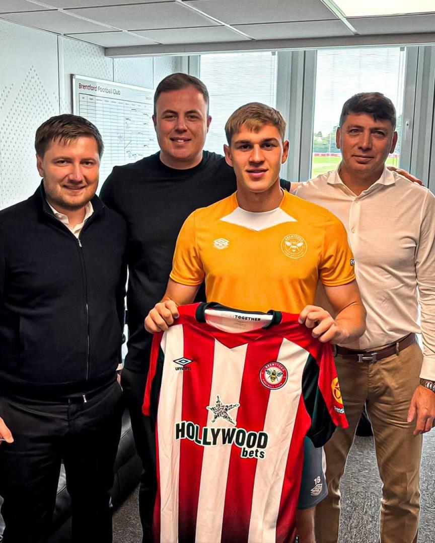 官方：亞爾莫柳克與布倫特福德續(xù)約至2031年