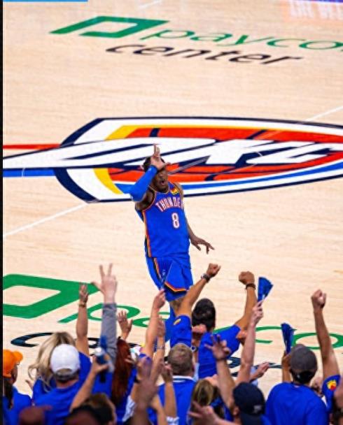 轟34+7+8！亞歷山大攤牌引熱議，倫納德交易決策引爭議