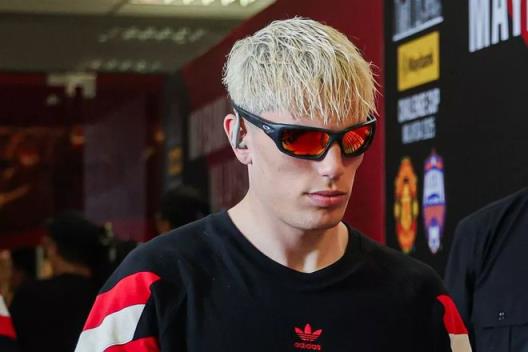 曼聯(lián)球員因亞洲行感到憤怒，商業(yè)活動(dòng)頻繁引爭(zhēng)議，迪亞洛遭侮辱